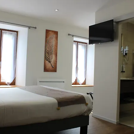 Hotel Logis De L'allagnonette 3*