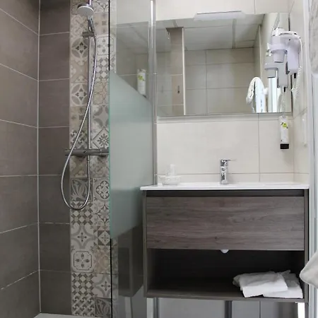 Hotel Logis De L'allagnonette 3*
