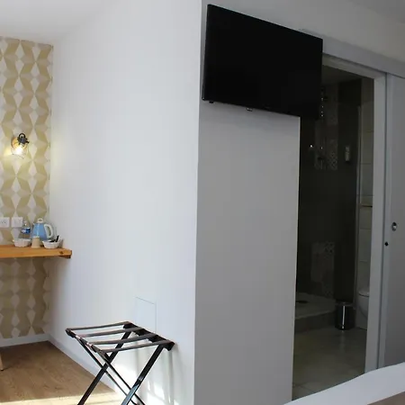 Hotel Logis De L'allagnonette 3*