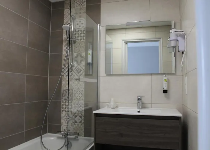 Отель Logis De L'allagnonette