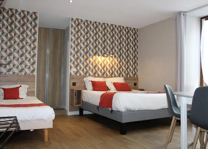 Logis De L'allagnonette Отель