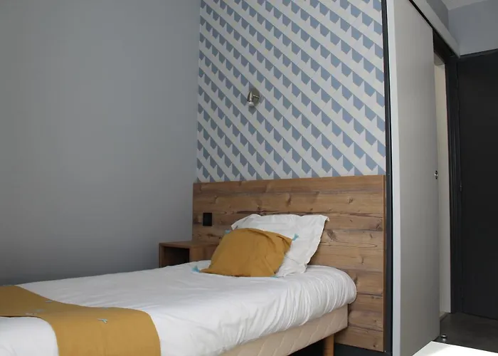 Logis De L'allagnonette Отель Saint-Poncy