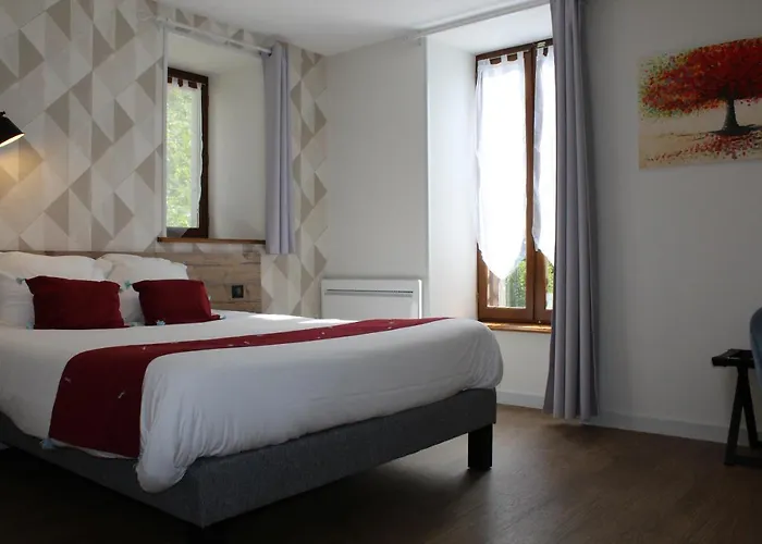 Logis De L'allagnonette Отель Saint-Poncy